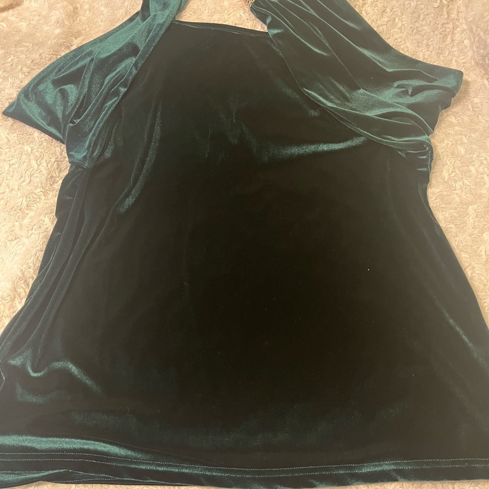 Elegant Vintage Green Velvet Top with Lace Trim Sz. 1X - Picture 6 of 10